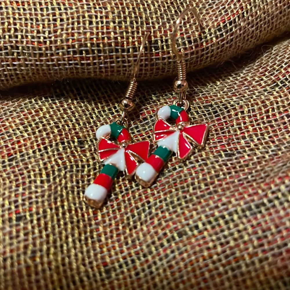 3/15 Handmade Red White & Green on Goldtone Candy Cane w Bow Dangly Earrings